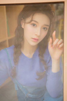 冲田杏梨女教师